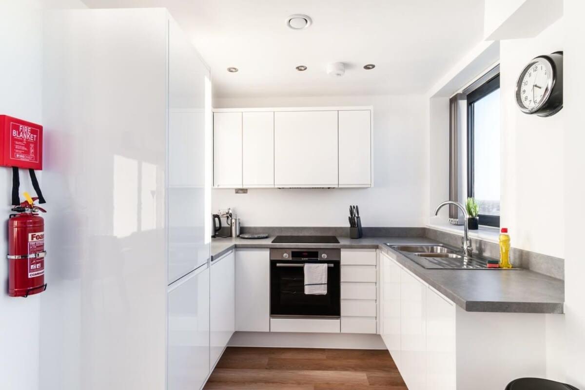 Stayzeni, Alexandra Rise Manchester 2 Bed Flat Exterior photo